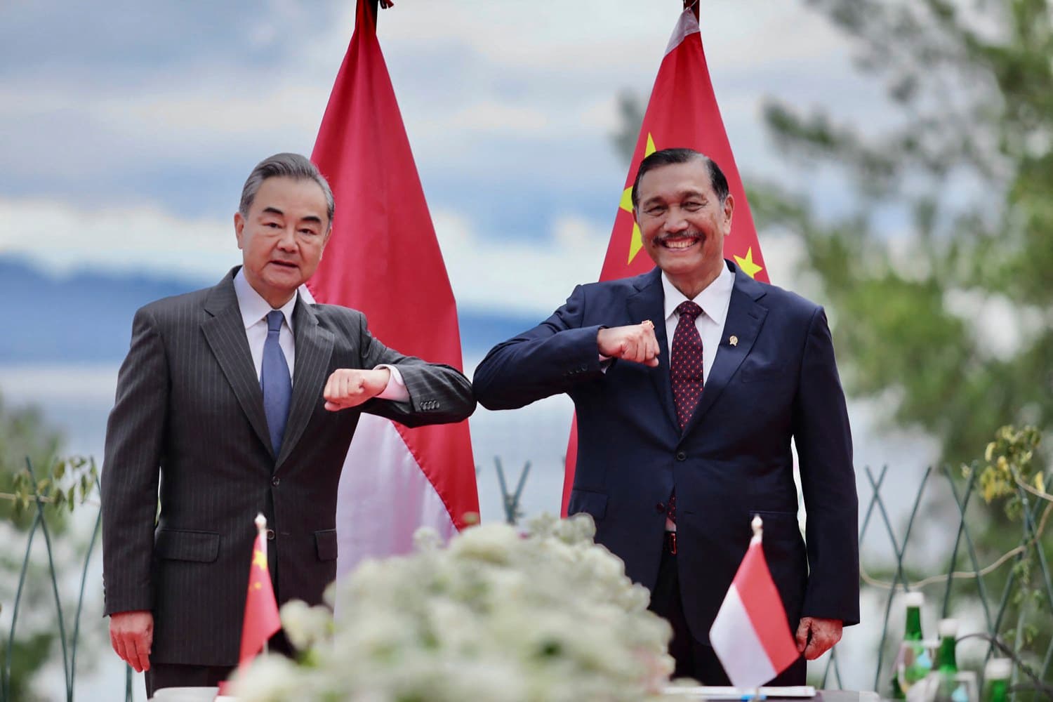 Aspek Bilateral dan Global dalam Hubungan Indonesia-Tiongkok: Catatan Kunjungan Wang Yi ke Indonesia
