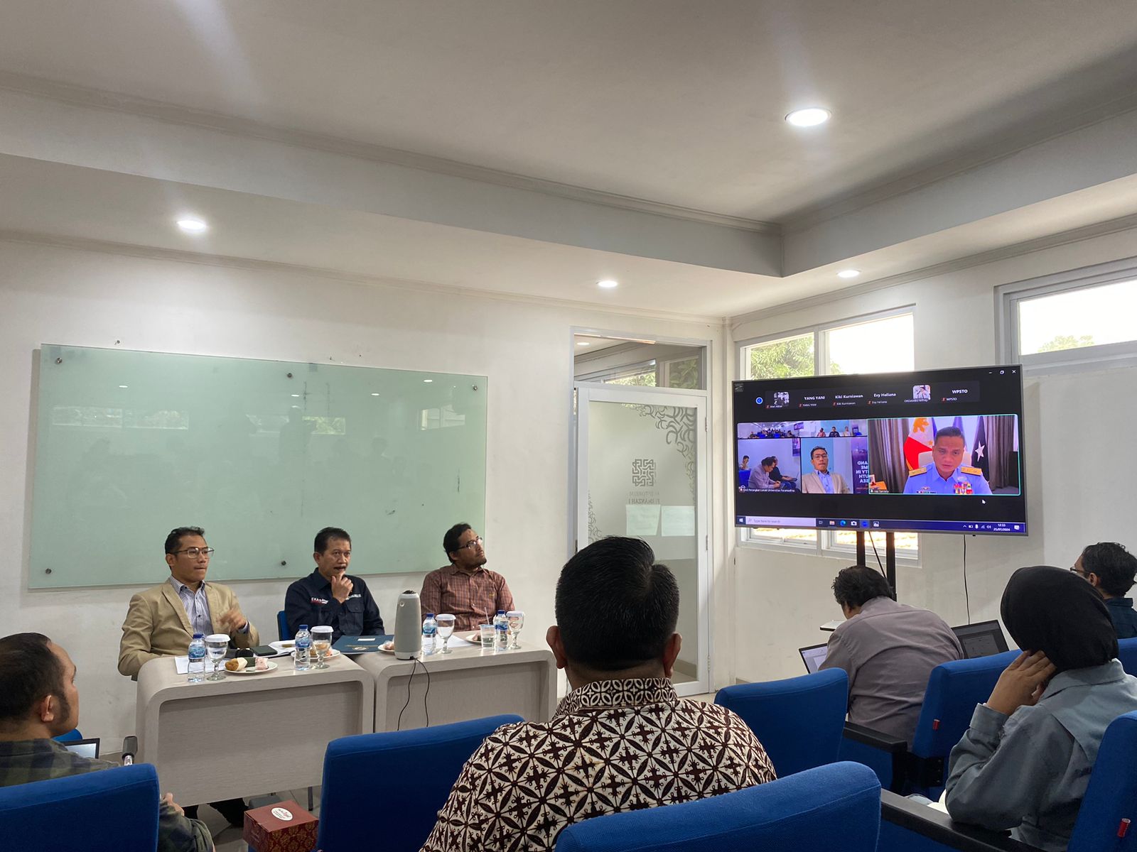 Seminar Hybrid: “China and Maritime Security in the South China Sea: Indonesian and Philippine Perspectives”
