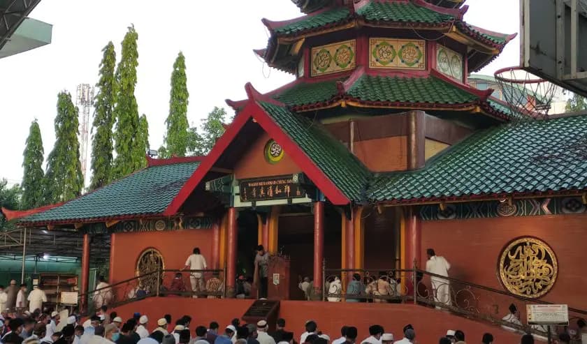 Tionghoa Muslim dan Akulturasi Budaya Tionghoa di Indonesia